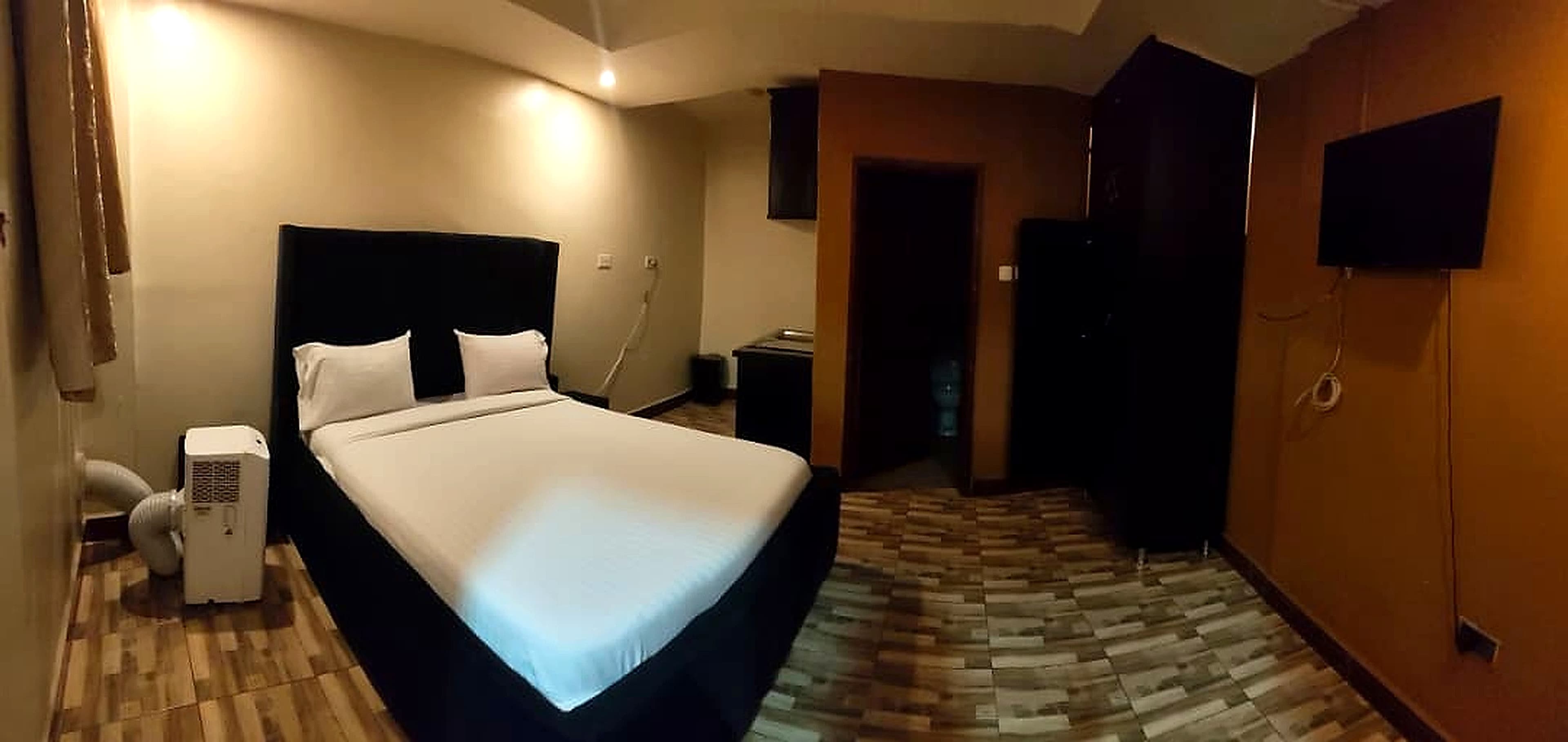 Twin Room at Royal Hotel Apartments, Kampala