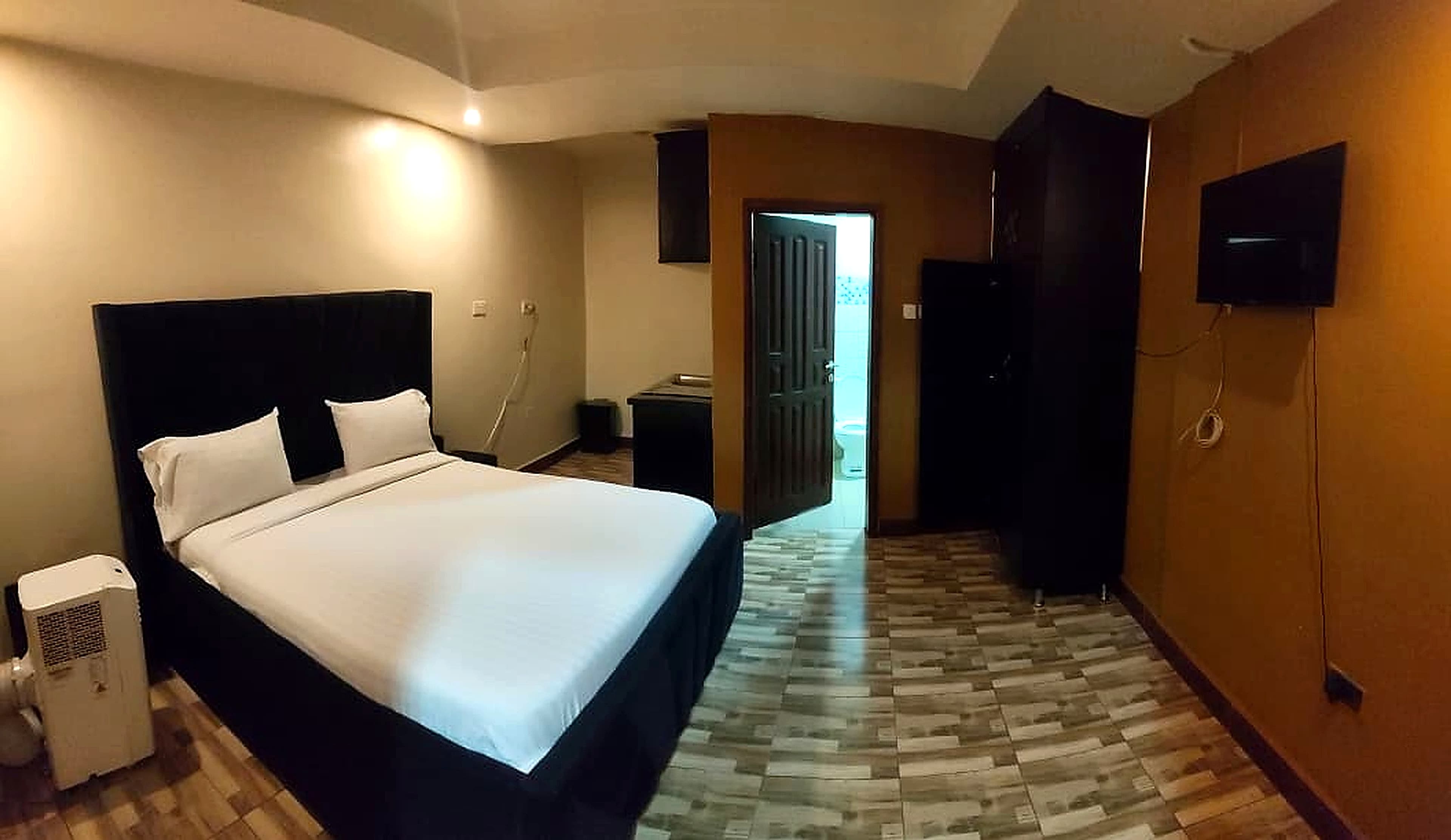 Twin Room second view